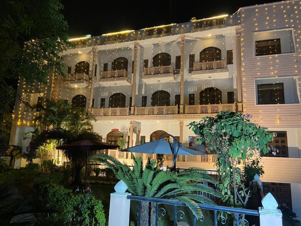 Hotel Fort View Tikamgarh Eksteriør bilde