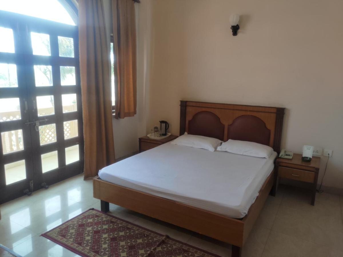 Hotel Fort View Tikamgarh Eksteriør bilde
