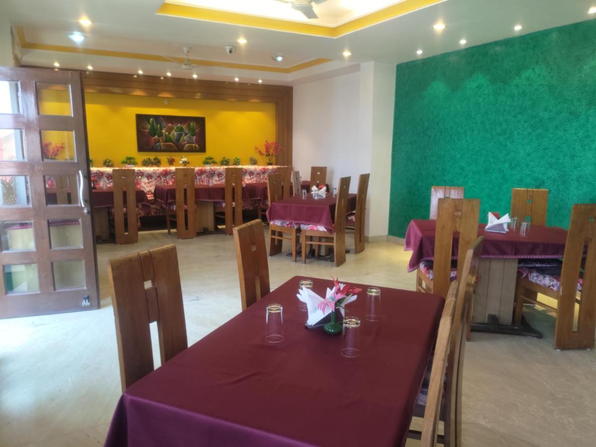 Hotel Fort View Tikamgarh Eksteriør bilde